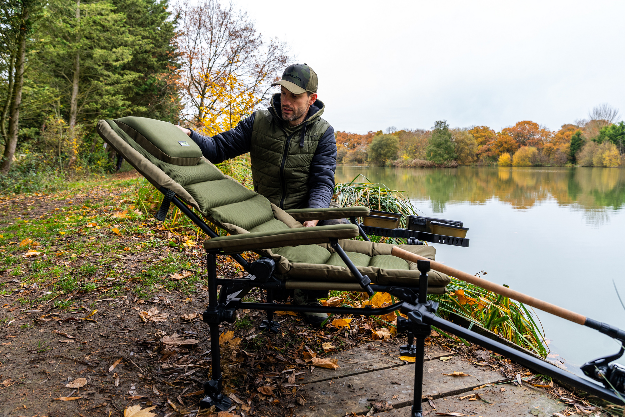 【新品】ダイワライフスタイル PRO CRADLE CHAIR CORDURA DAIWA LIFE STYLE (ダイワライフスタイル) CRADLE CHAIR CORDURA DD